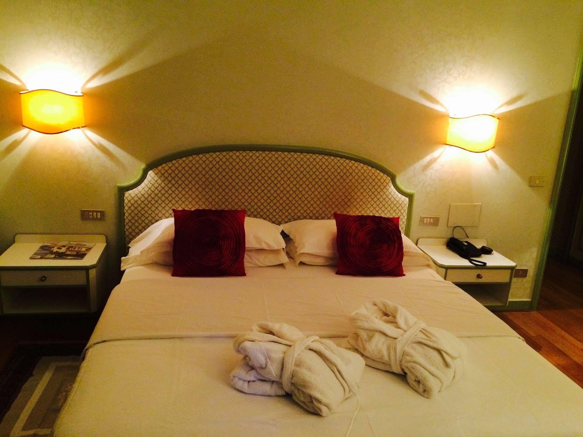 Hotel Al Camin バッサーノ・デル・グラッパ エクステリア 写真