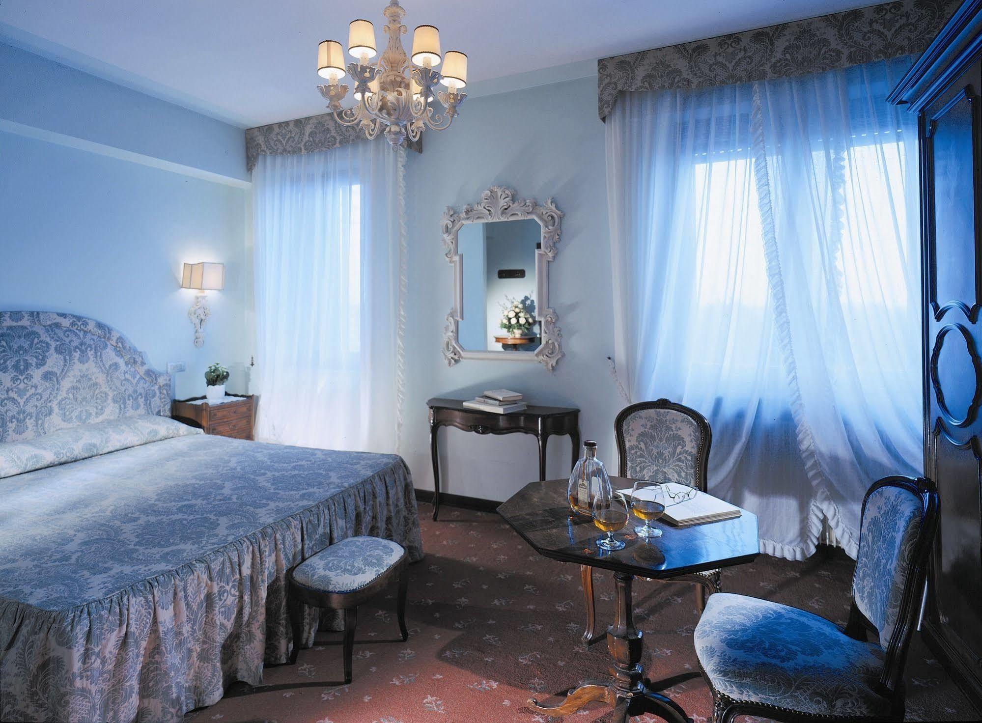 Hotel Al Camin バッサーノ・デル・グラッパ エクステリア 写真